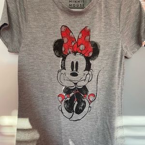 gray minnie mouse tee shirt; disney size small; in great condition